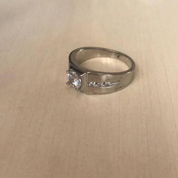 Men’s platinum plated diamond ring. Sz 10 - Picture 4 of 4